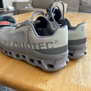 On cloud cloud tech 2